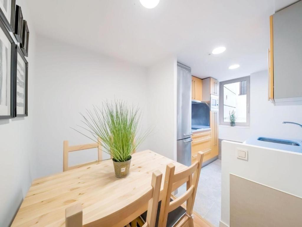 Apartamento Mercaderes Pamplona Bagian luar foto