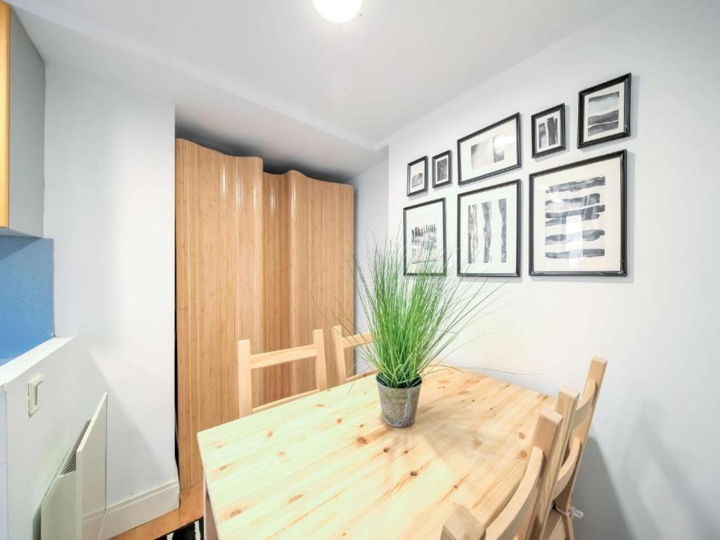 Apartamento Mercaderes Pamplona Bagian luar foto